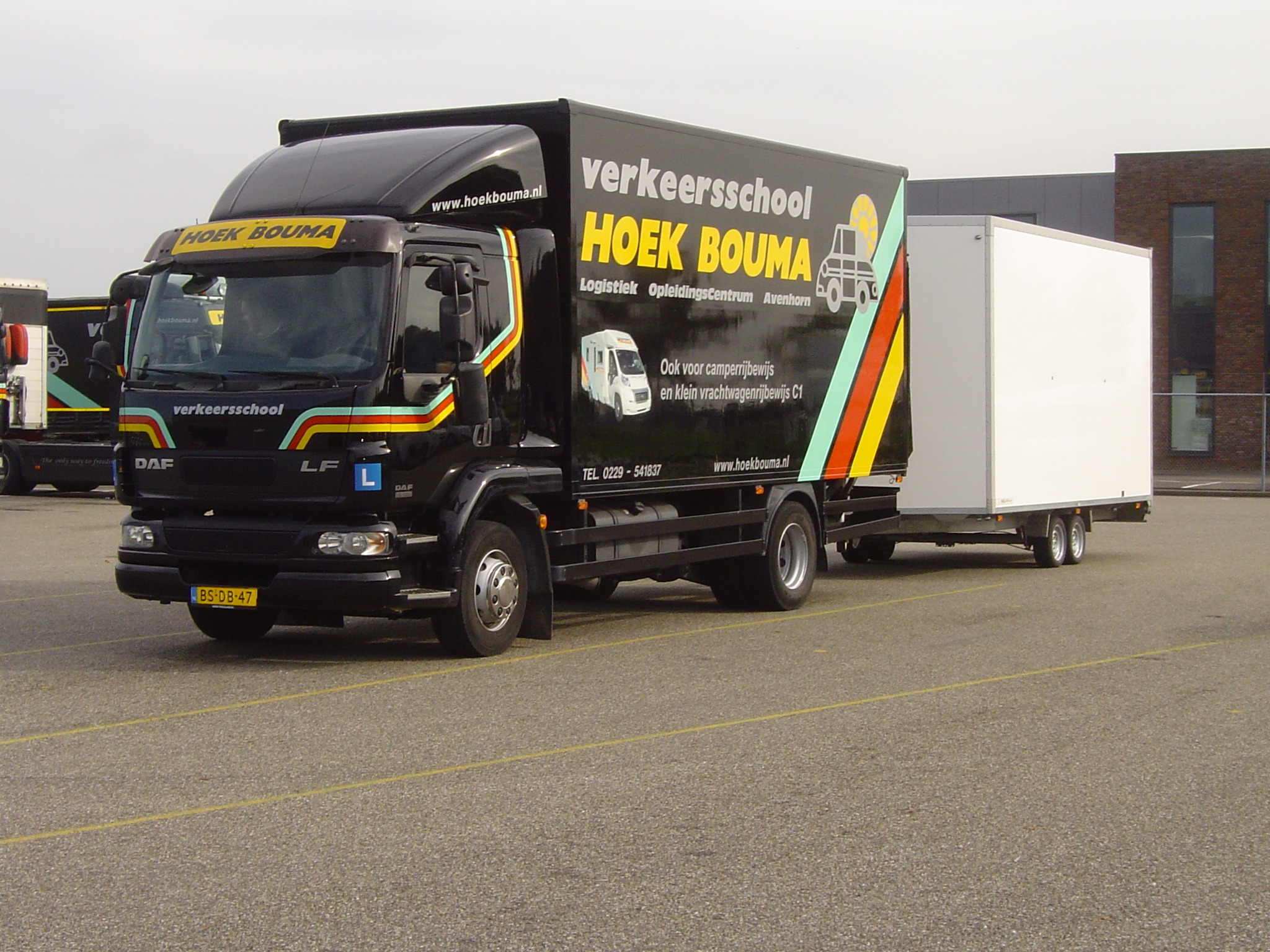 Lichte vrachtwagen aanhangwagen C1E Rijschool Hoek Bouma Lichte vrachtwagen aanhangwagen C1E Rijschool Hoek Bouma